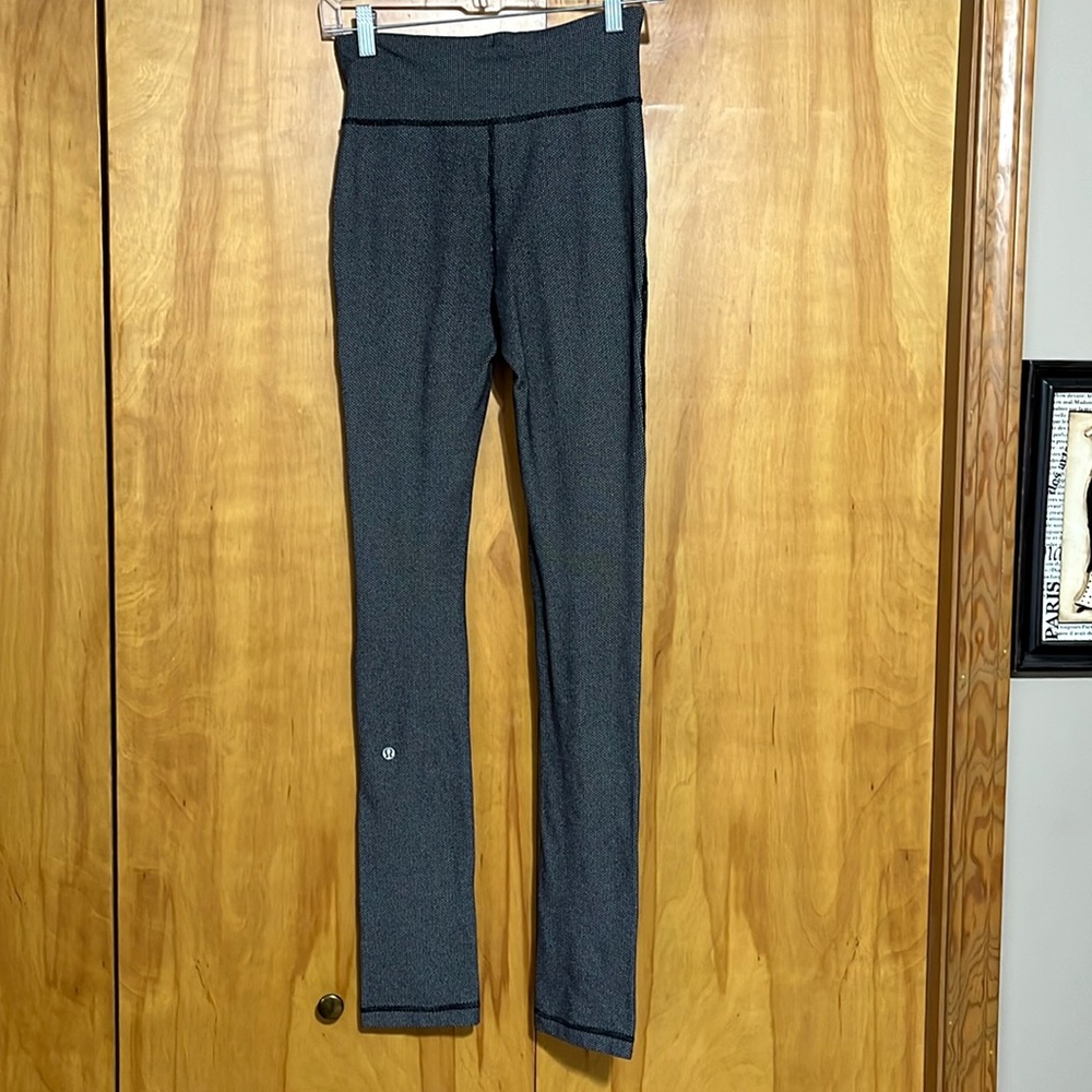 Lululemon Houndstooth Leggings with Pockets